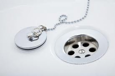 6 tipp, hogyan folyjon le a víz a kádadból